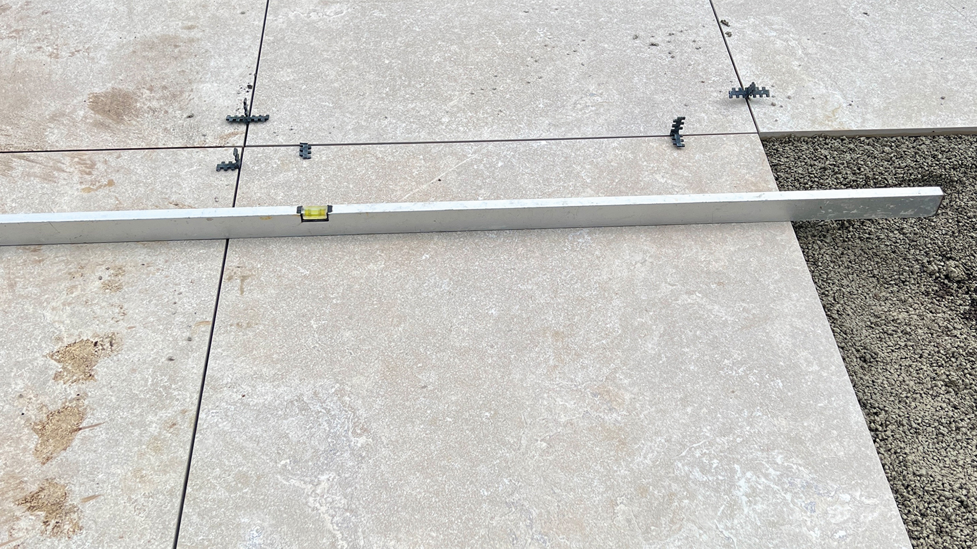 Keramikplatten mit Gefälle