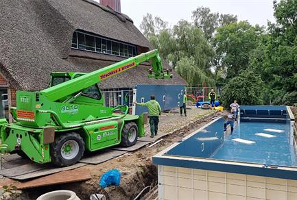 living-pools-mit-ueberlaufbecken