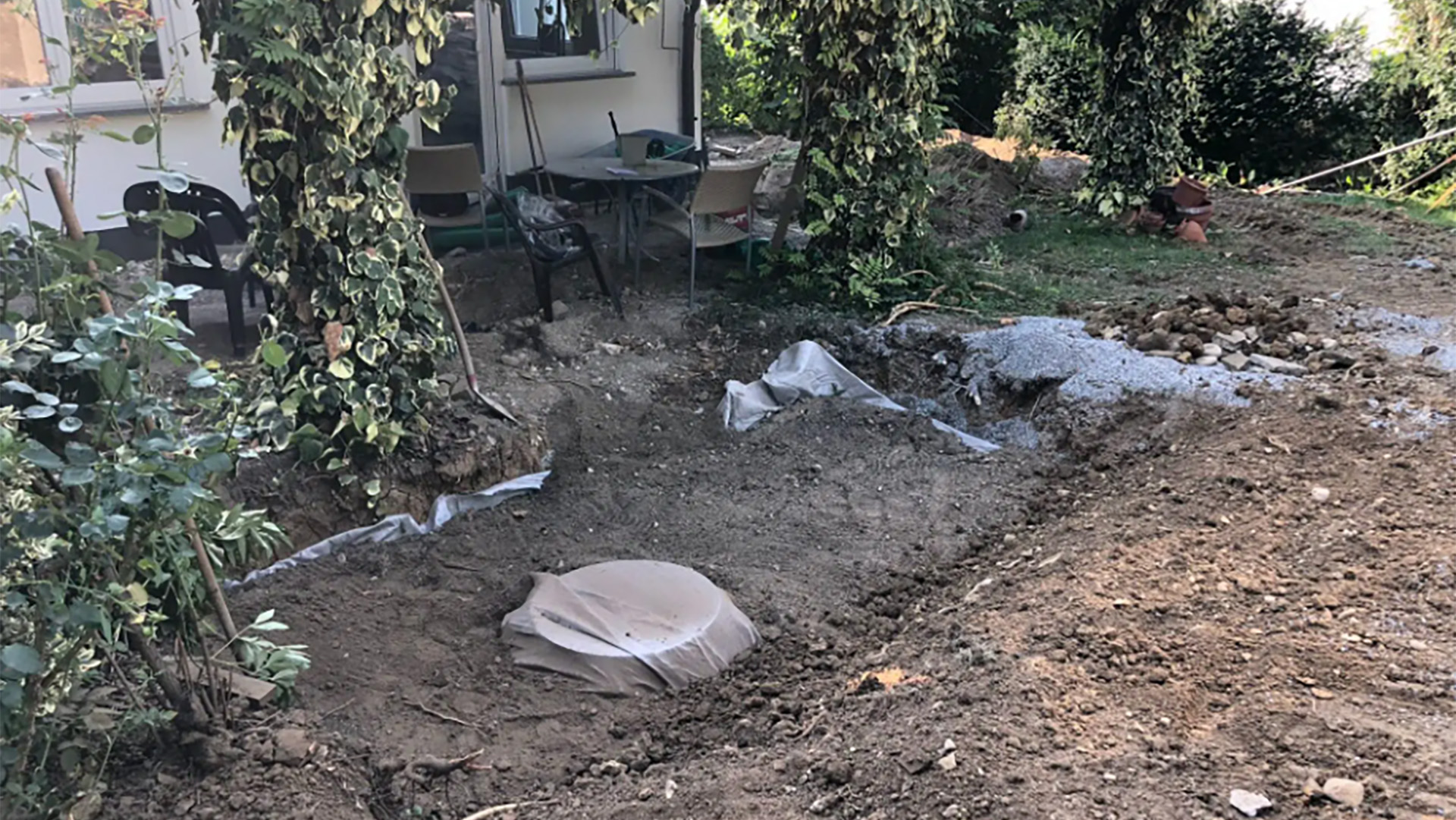 Fallrohre damit Regenwasser in die Zisterne gelangt