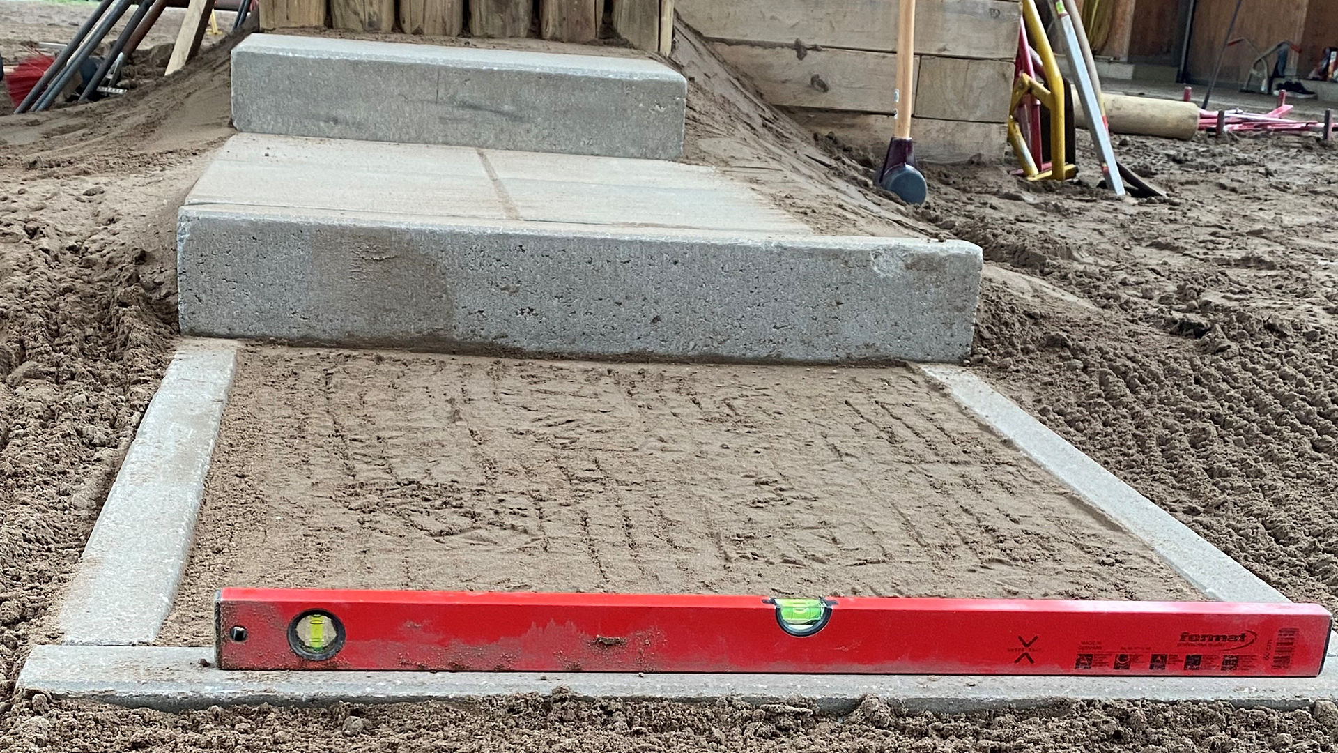 Kleine Baustelle im Lehrgang