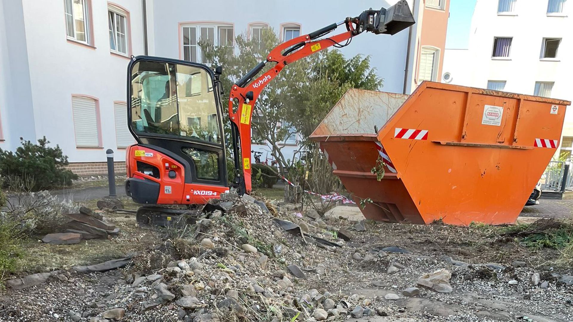 Vorbereitung eines Tiefgaragendaches vor der Bepflanzung