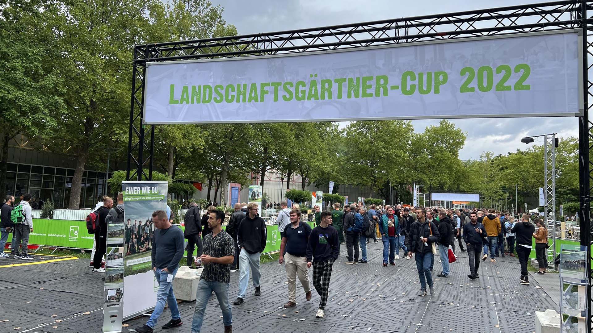 Landschaftsgärtner-Cup 2022: Die Massen strömen durch den Messepark