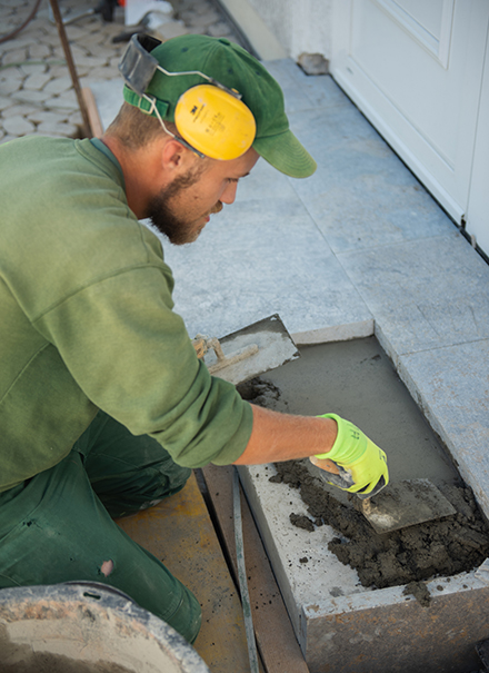 Warum sollte man eine Ausbildung im Garten- und Landschaftsbau absolvieren?